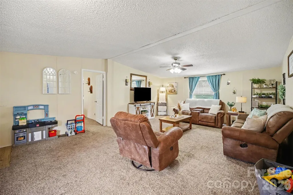 504 Mountain Meadows Drive Bessemer City NC 28016