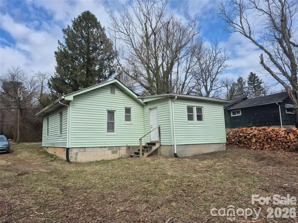 8 White Avenue Asheville NC 28803