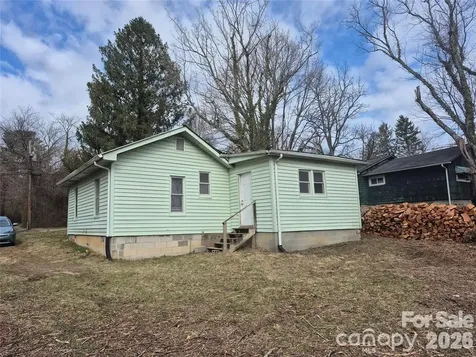 8 White Avenue Asheville NC 28803