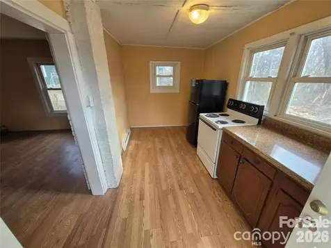 8 White Avenue Asheville NC 28803