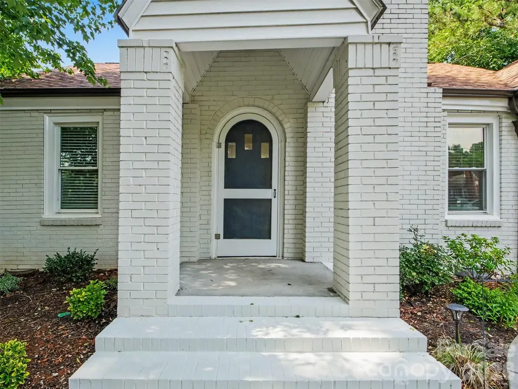 12 Mills Avenue NW Concord NC 28027