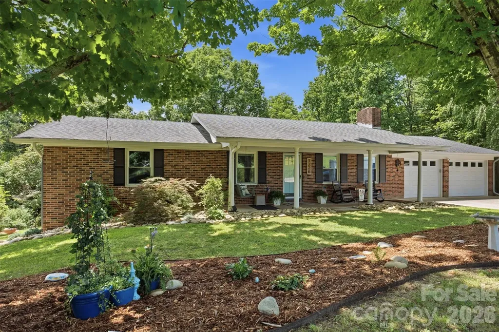 1226 Pine Grove Road Morganton NC 28655
