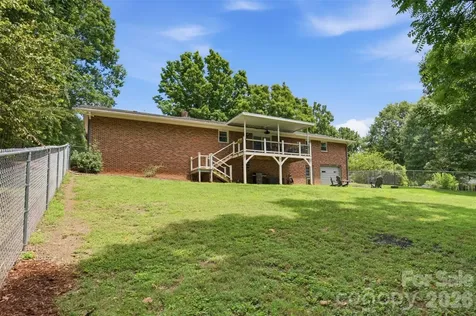 1226 Pine Grove Road Morganton NC 28655