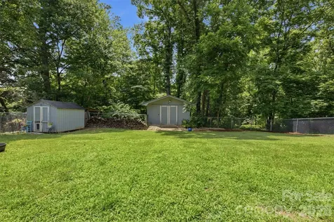 1226 Pine Grove Road Morganton NC 28655