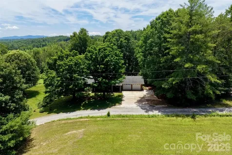 1226 Pine Grove Road Morganton NC 28655