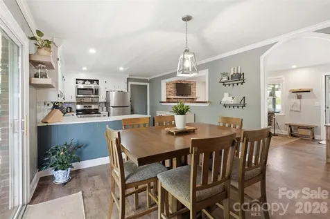 1226 Pine Grove Road Morganton NC 28655