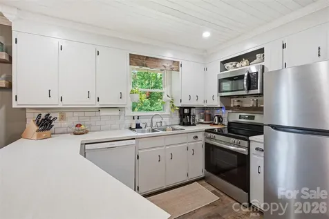 1226 Pine Grove Road Morganton NC 28655