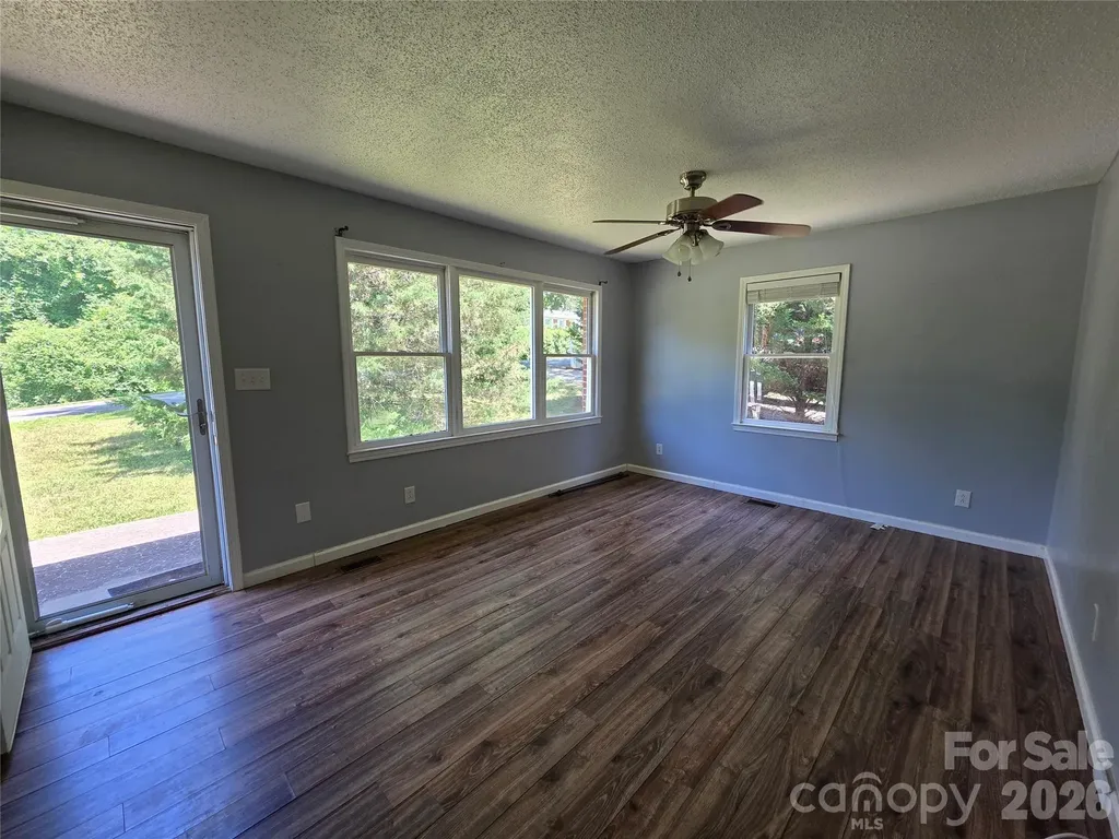 2831 Beechwood Circle Gastonia NC 28054
