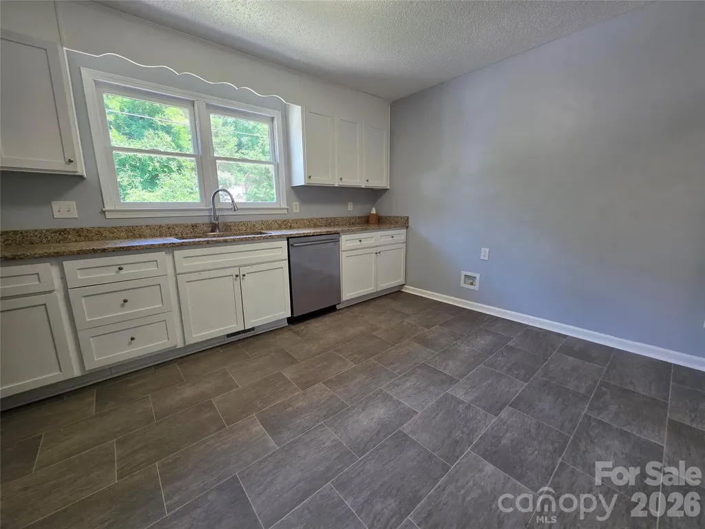2831 Beechwood Circle Gastonia NC 28054