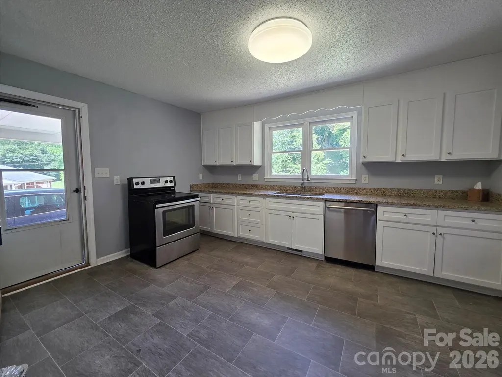2831 Beechwood Circle Gastonia NC 28054