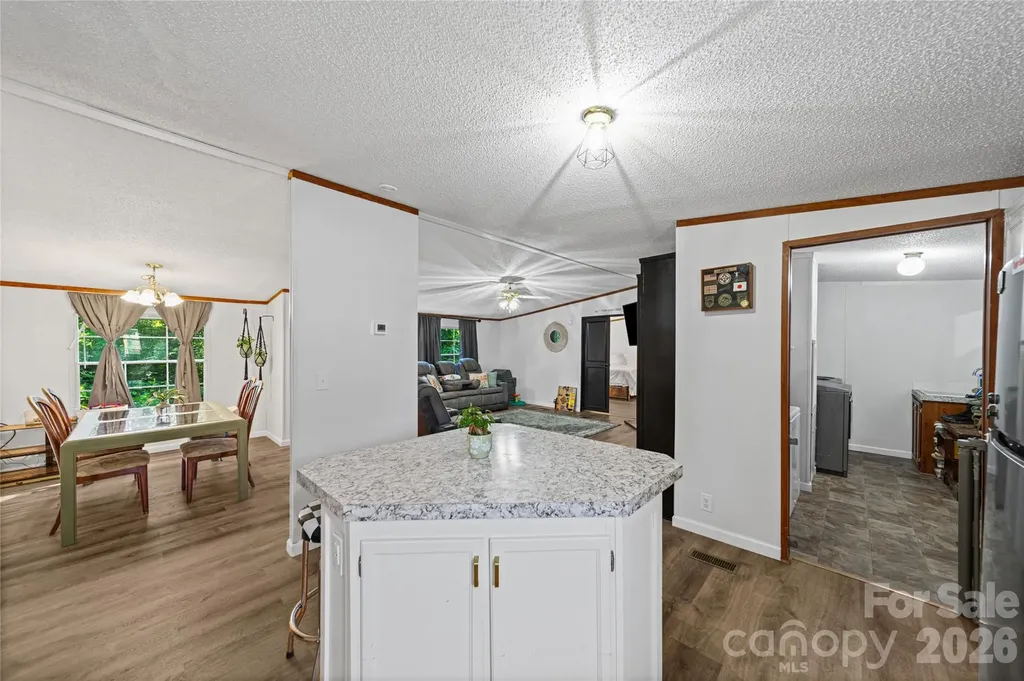 102 Sycamore Drive Hickory NC 28601