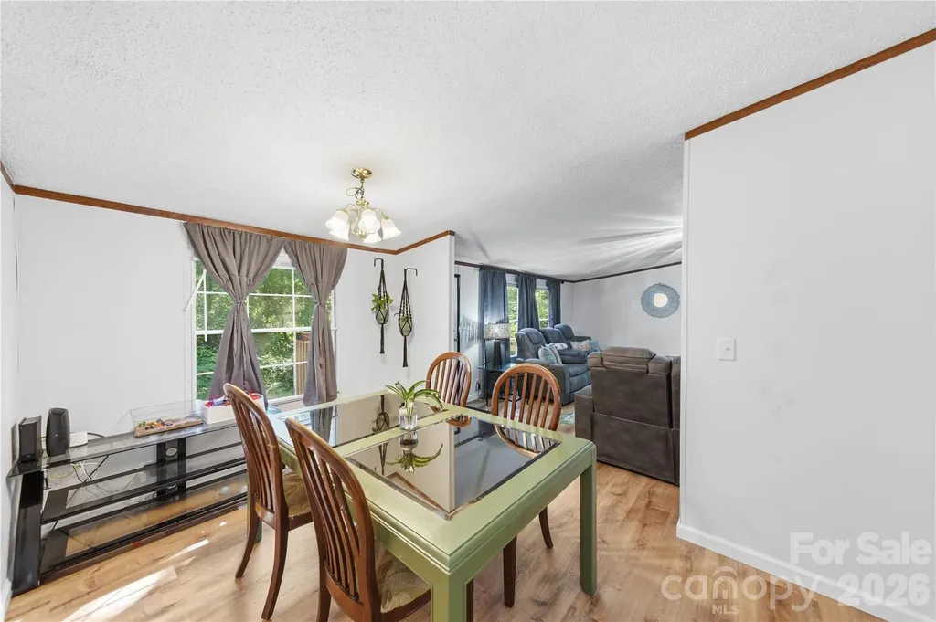 102 Sycamore Drive Hickory NC 28601