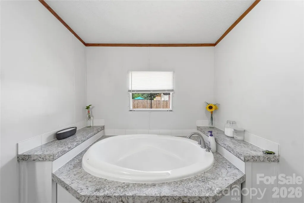 102 Sycamore Drive Hickory NC 28601