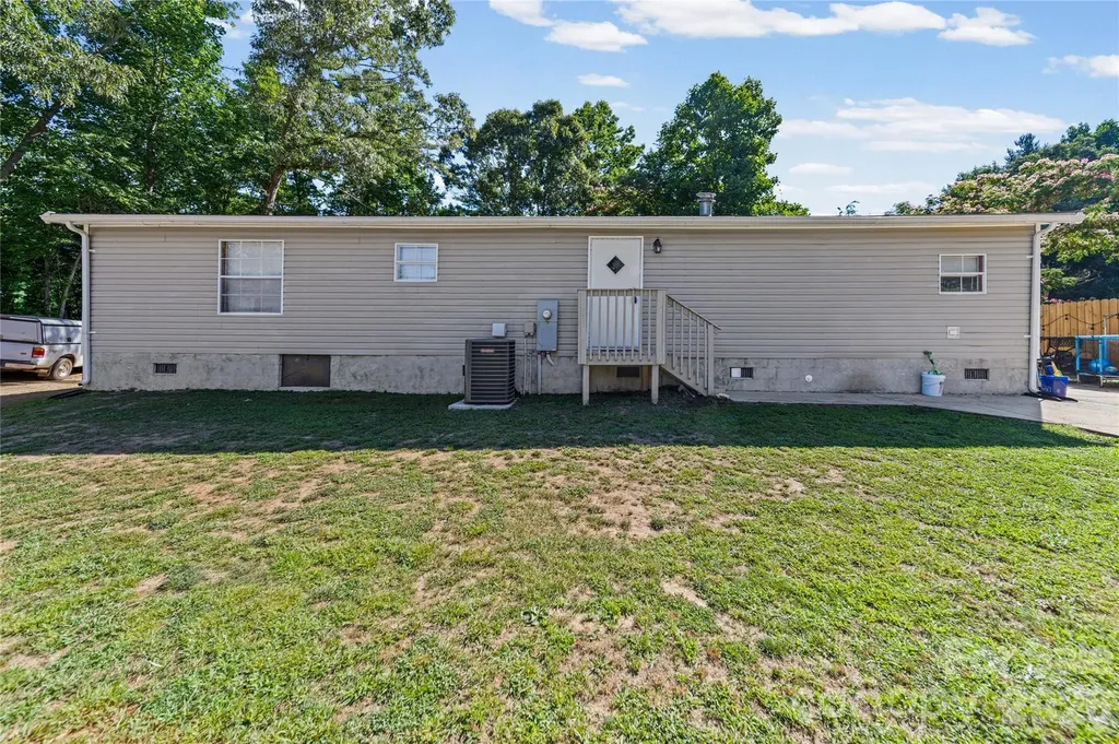 102 Sycamore Drive Hickory NC 28601