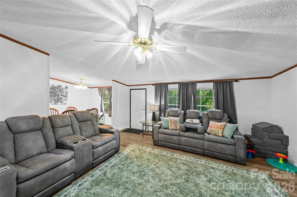 102 Sycamore Drive Hickory NC 28601