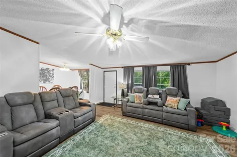 102 Sycamore Drive Hickory NC 28601