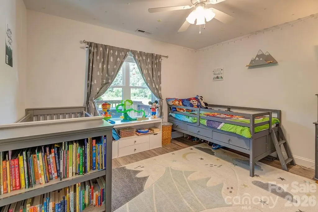 40 Quinn Hill Lane Mars Hill NC 28754