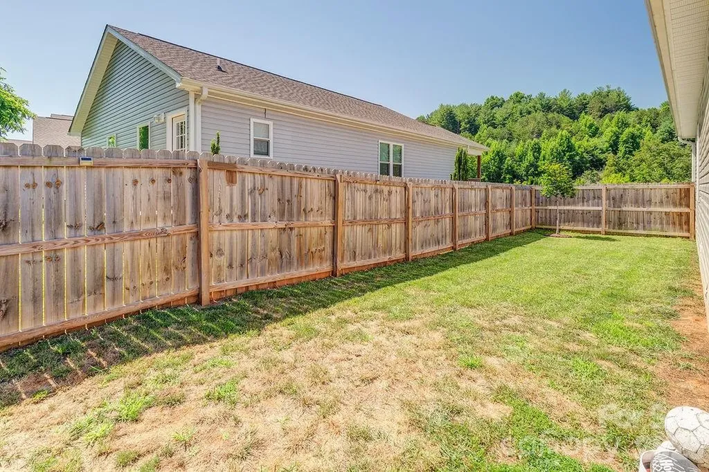 40 Quinn Hill Lane Mars Hill NC 28754