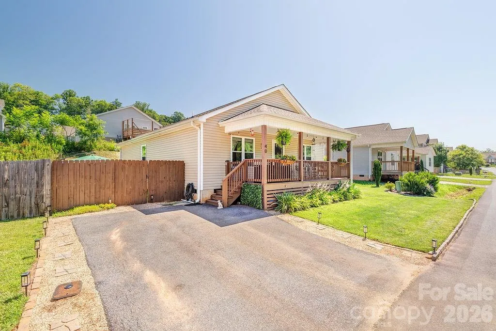 40 Quinn Hill Lane Mars Hill NC 28754