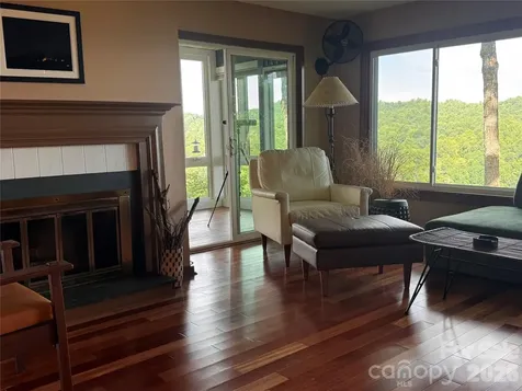 298 Tinequa Drive Brevard NC 28712
