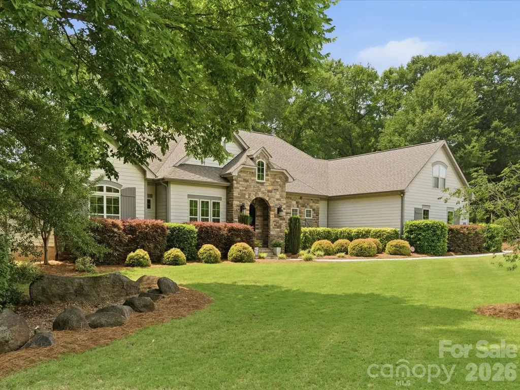 5717 Weddington Road Concord NC 28027