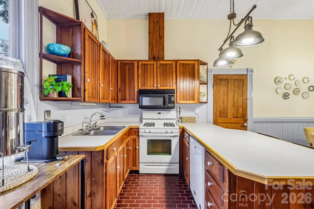 29 Tribune Avenue SW Concord NC 28025