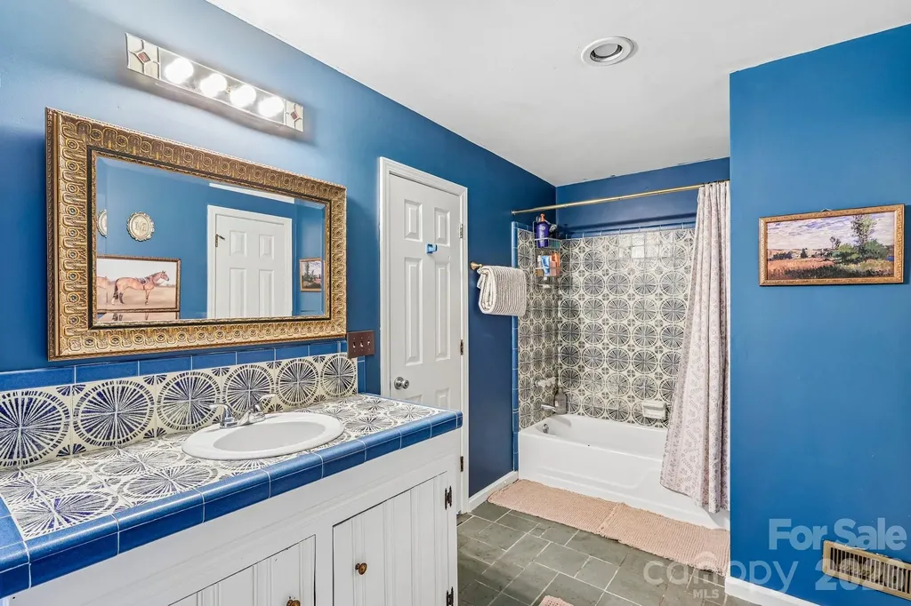 29 Tribune Avenue SW Concord NC 28025