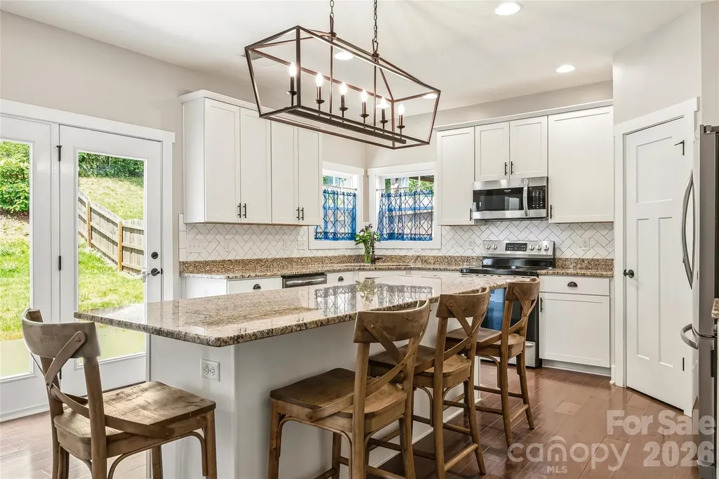16 Henbit Way Arden NC 28704
