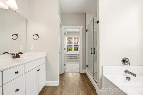 16 Henbit Way Arden NC 28704
