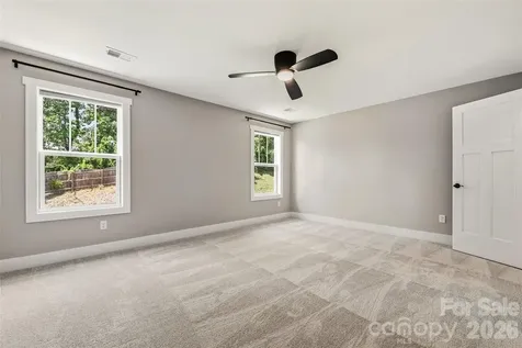 16 Henbit Way Arden NC 28704