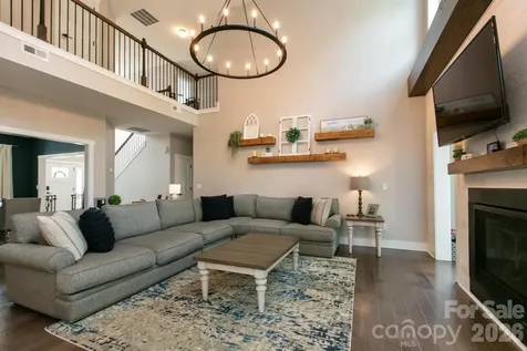 16 Henbit Way Arden NC 28704