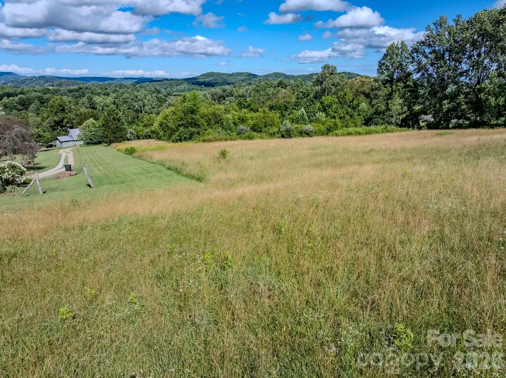 000 Rocky Hill Drive Hendersonville NC 28792