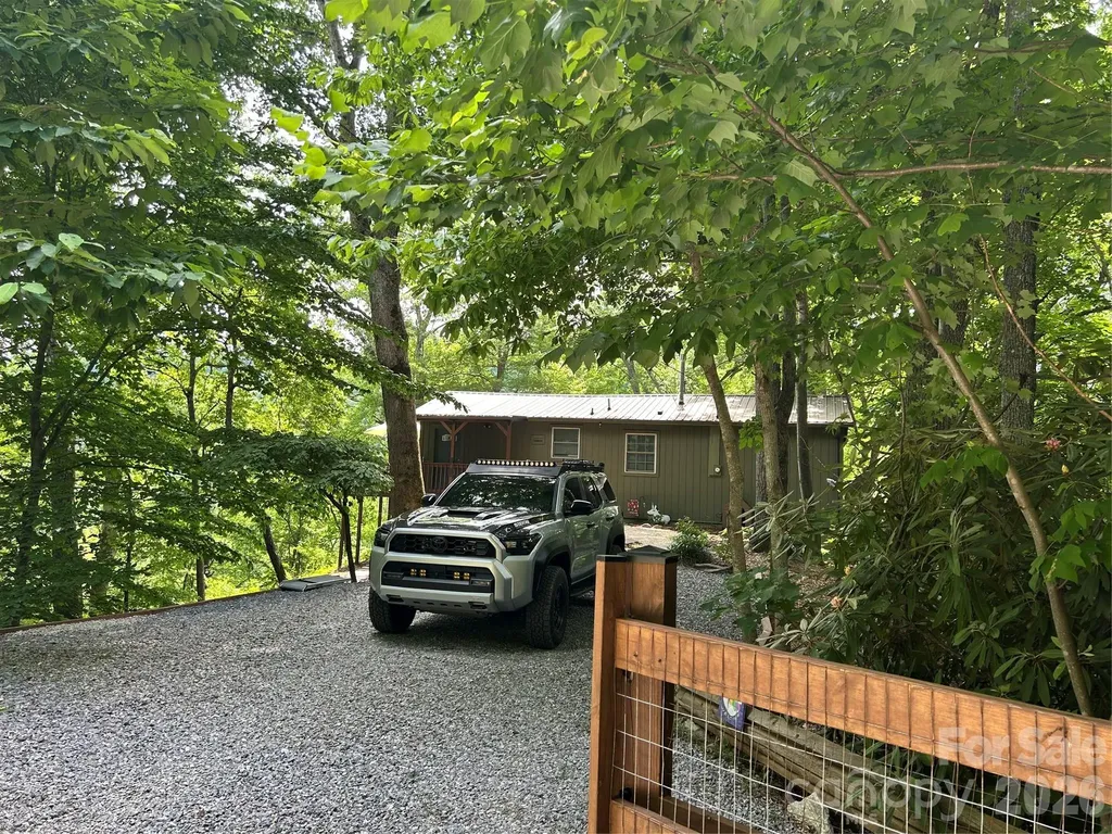 20 Kimberly Road Black Mountain NC 28711