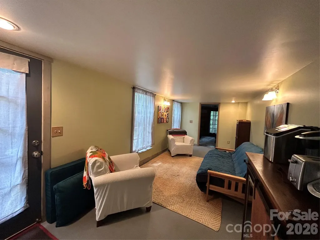20 Kimberly Road Black Mountain NC 28711