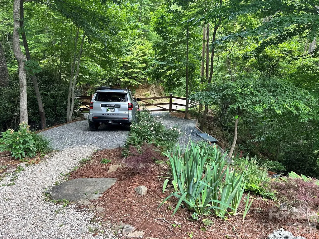 20 Kimberly Road Black Mountain NC 28711