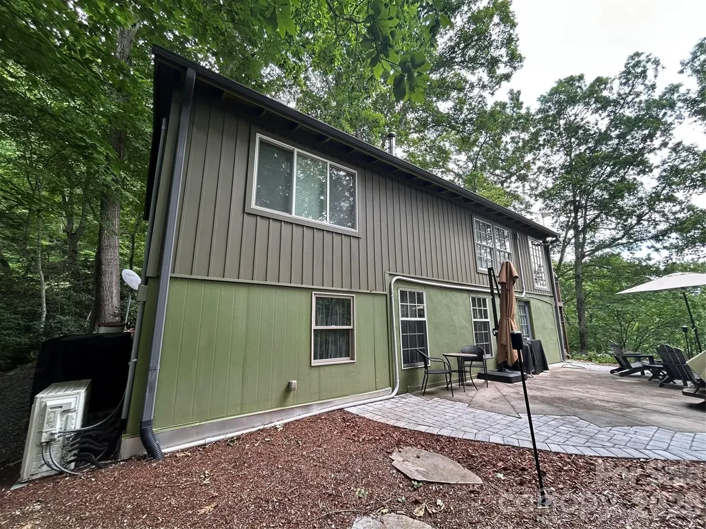 20 Kimberly Road Black Mountain NC 28711