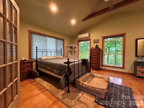 20 Kimberly Road Black Mountain NC 28711