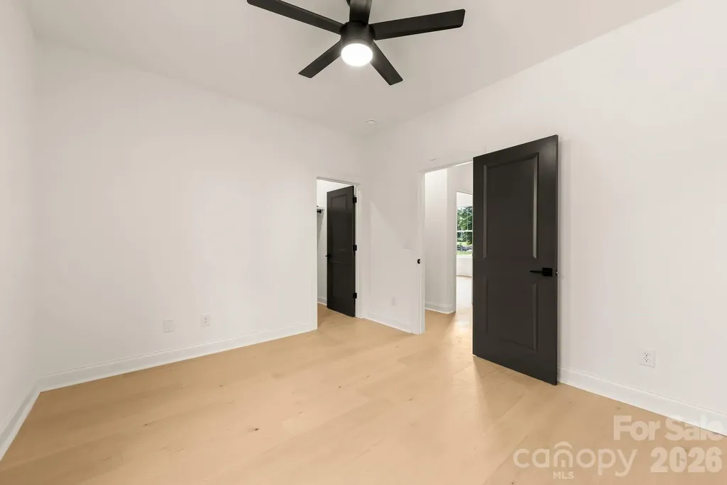 3031 Mathis Drive Charlotte NC 28208