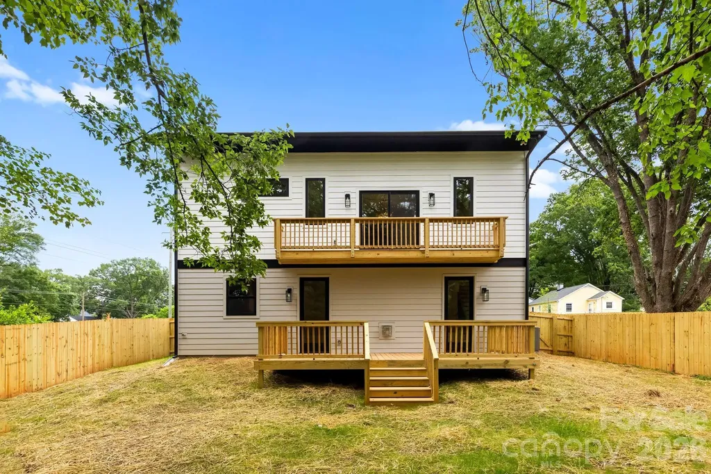 3031 Mathis Drive Charlotte NC 28208