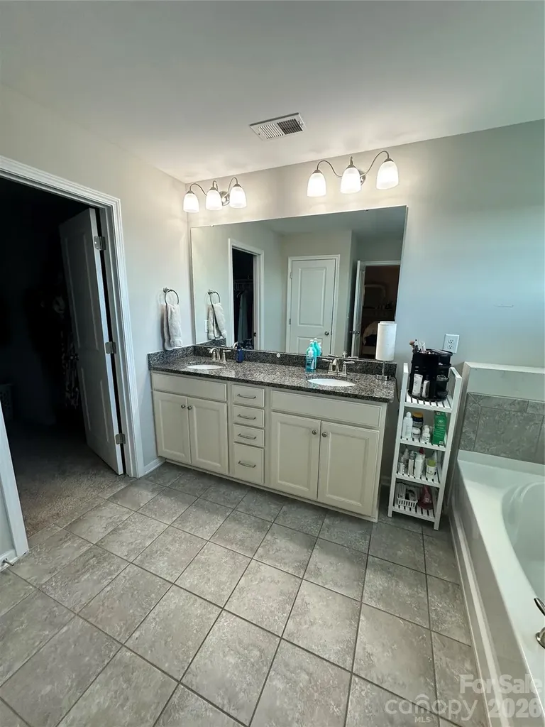 9748 Elgin Moor Road Charlotte NC 28278