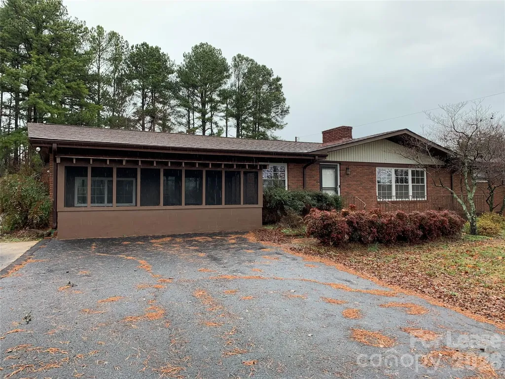 1293 Nc Hwy 24/27 Highway E Midland NC 28107