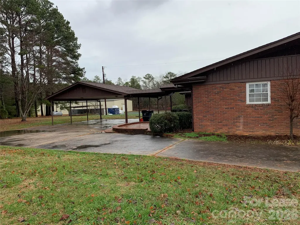 1293 Nc Hwy 24/27 Highway E Midland NC 28107
