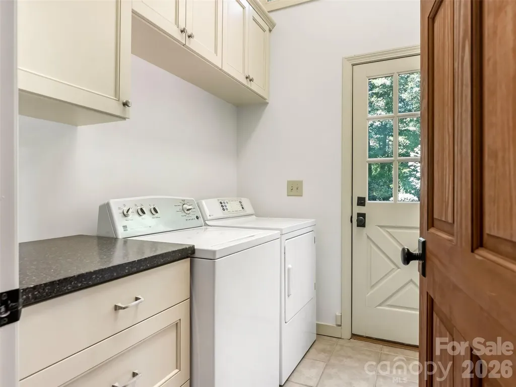 350 Shasta Lane Charlotte NC 28211