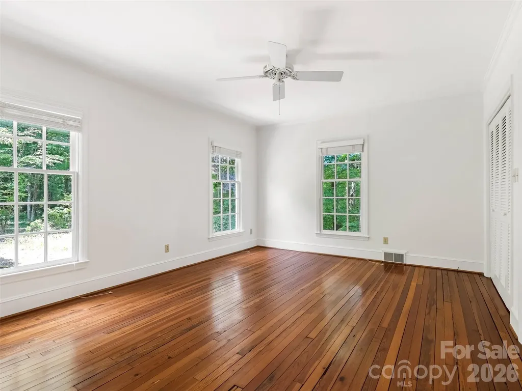350 Shasta Lane Charlotte NC 28211