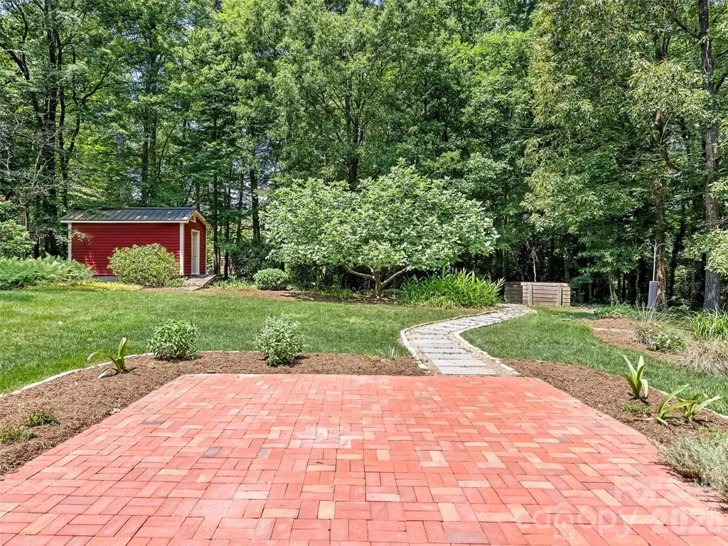 350 Shasta Lane Charlotte NC 28211