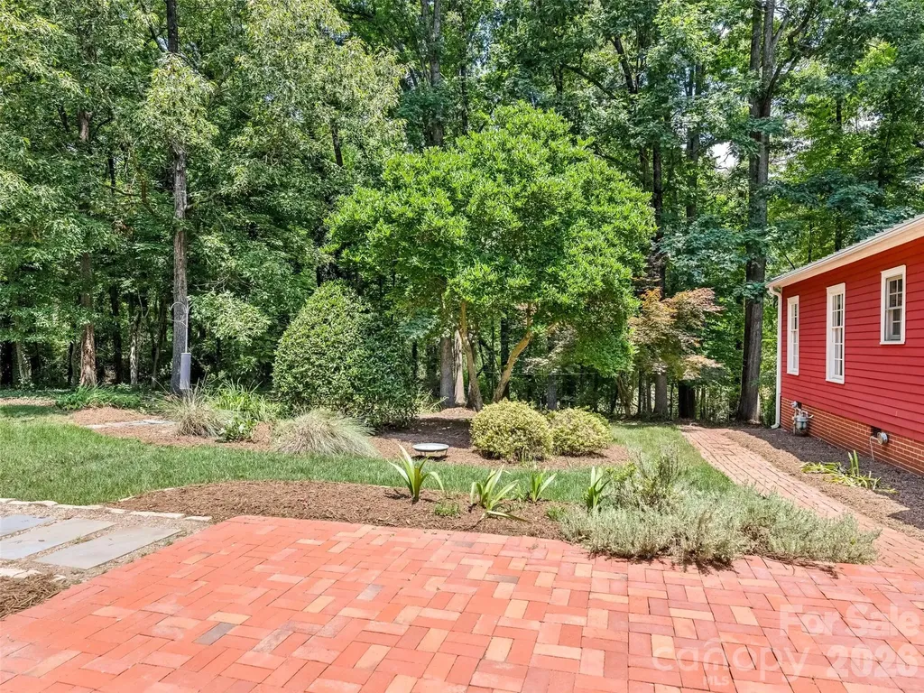 350 Shasta Lane Charlotte NC 28211