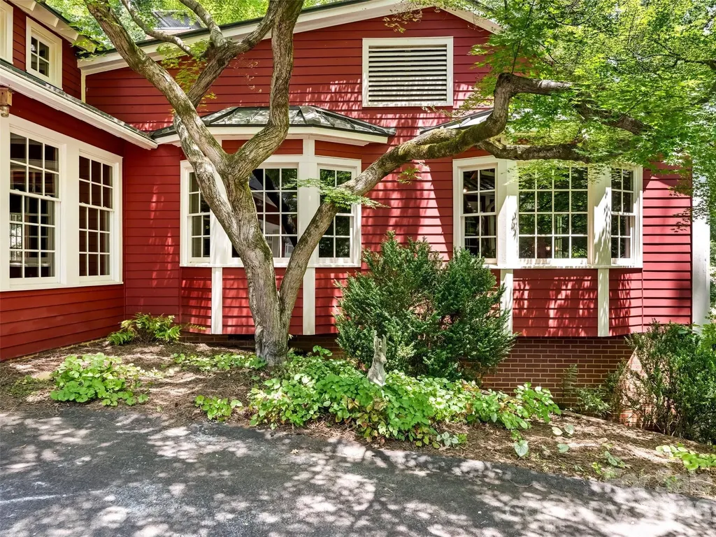 350 Shasta Lane Charlotte NC 28211