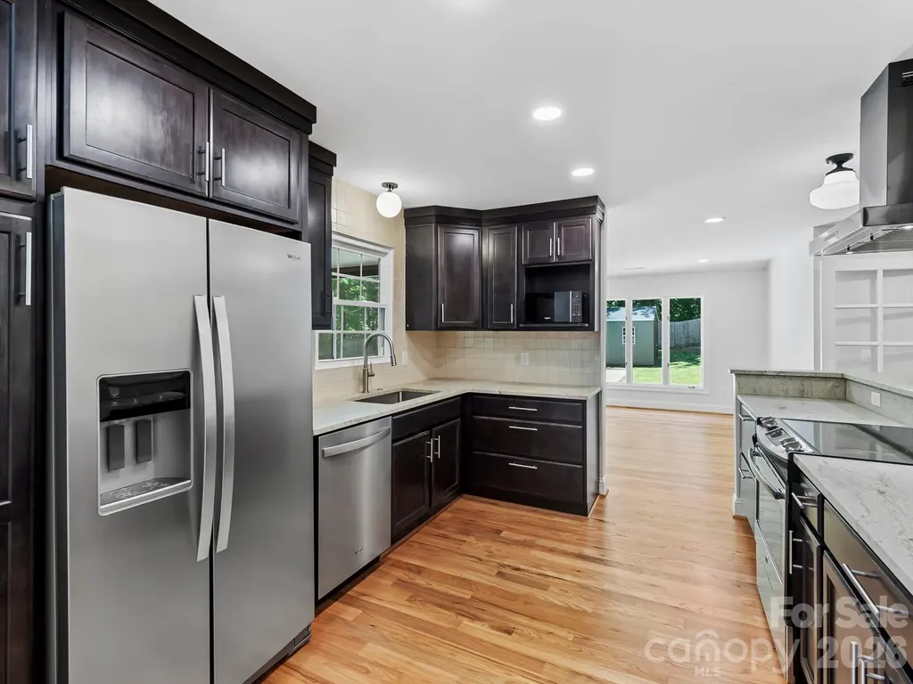 26 Glen Cove Road Arden NC 28704