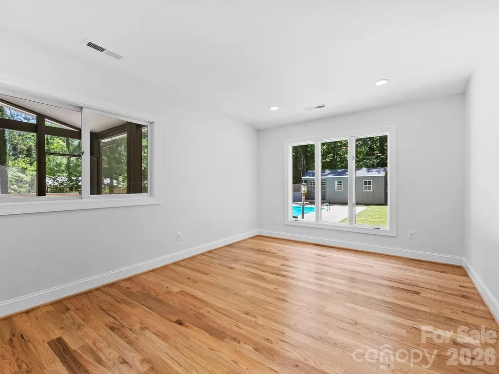 26 Glen Cove Road Arden NC 28704