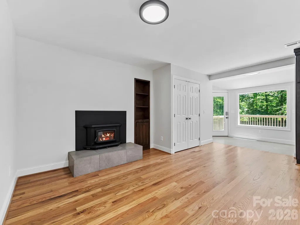 26 Glen Cove Road Arden NC 28704